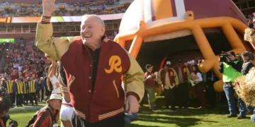 Hall of Fame Quarterback Sonny Jurgensen Dies at 91