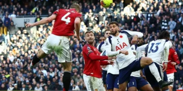 Manchester United Secures Narrow Victory Over Tottenham in Premier League Clash